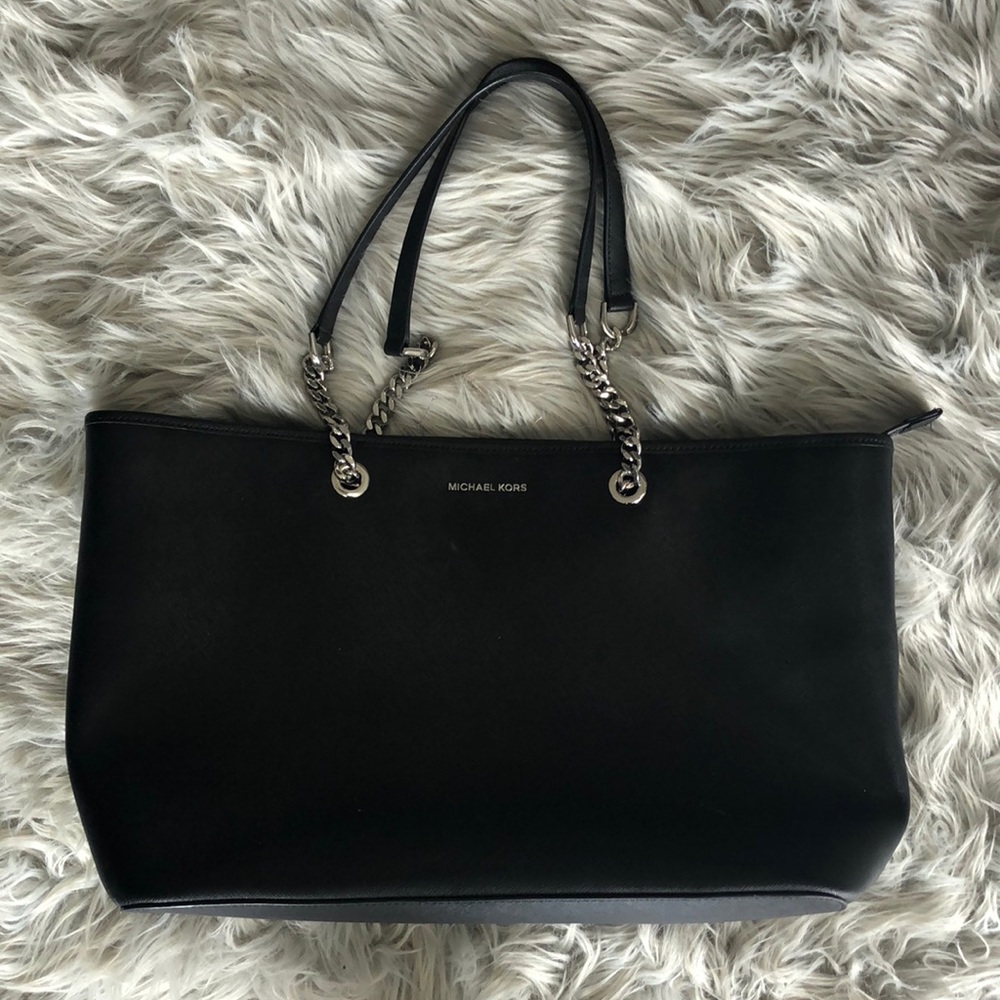 MICHAEL KORS JET SET BAG